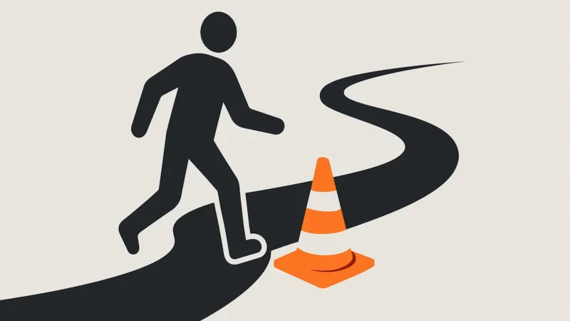 Ilustração de pessoa caminhando por estrada sinuosa com cone de atenção no caminho